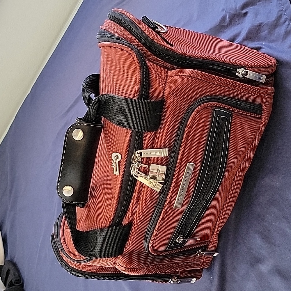 Kenneth Cole Cabin Travel bag
